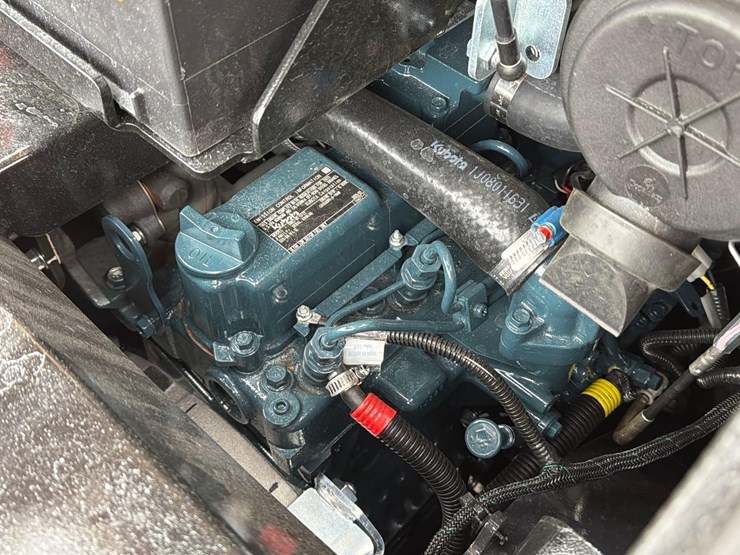 2026-kubota-scl1000-image-15