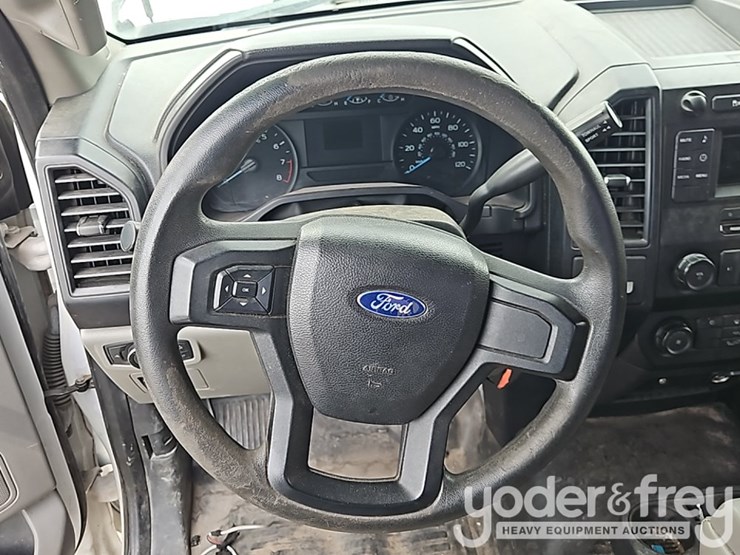 2016-ford-f150-image-29