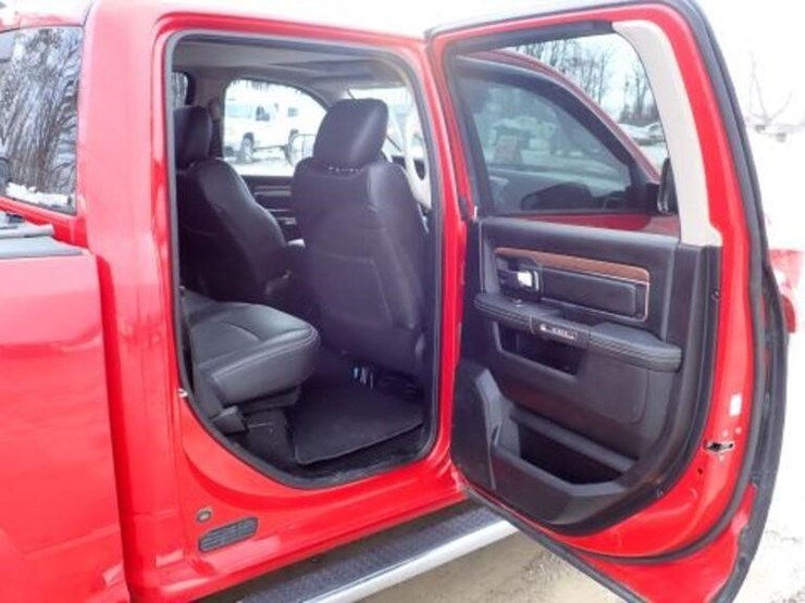 2018-dodge-ram-1500-image-35