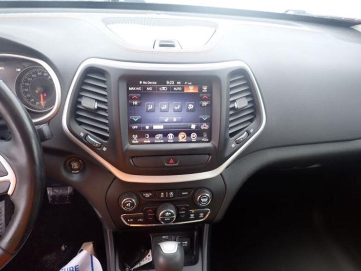 jeep-cherokee-image-26