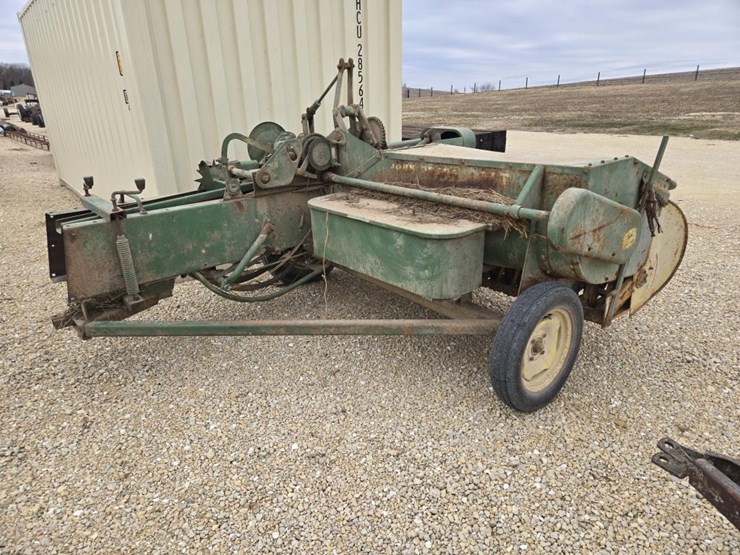 john-deere-24t-image-8