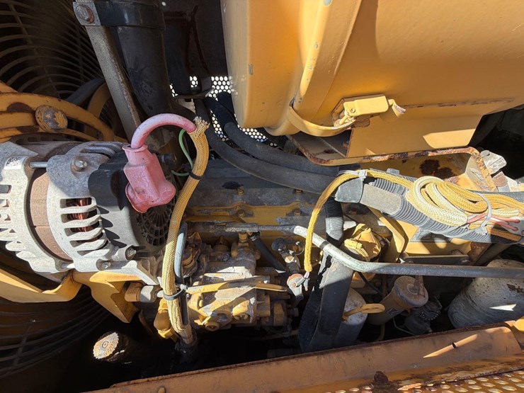 caterpillar-d6m-lgp-image-20