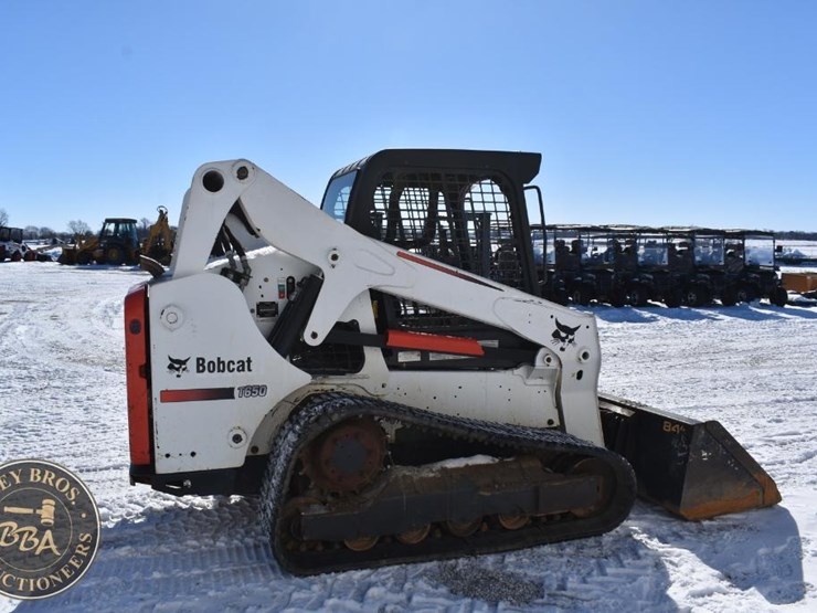 2016-bobcat-t650-image-15