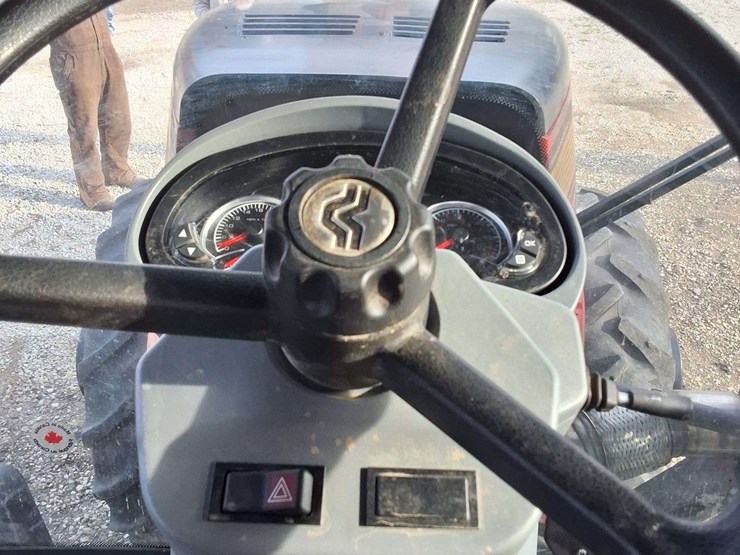 2017-versatile-260-image-31