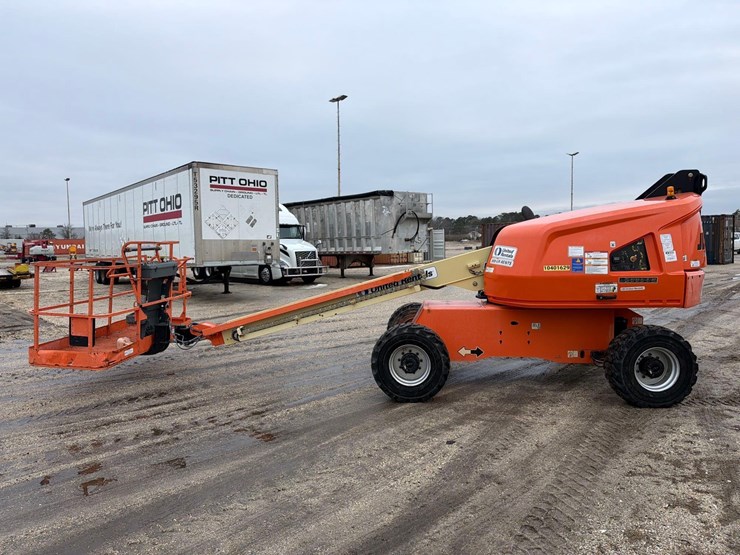 jlg-400s-image-1