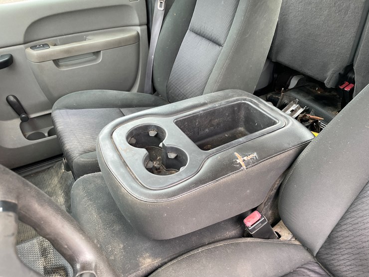 2012-chevrolet-3500-image-50