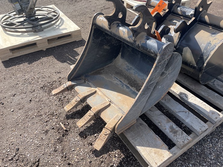 john-deere-24-image-1