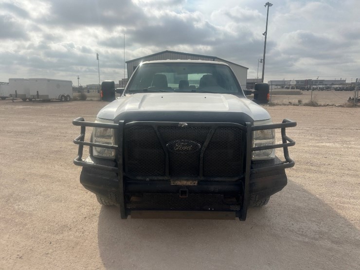 2014-ford-f350-image-2