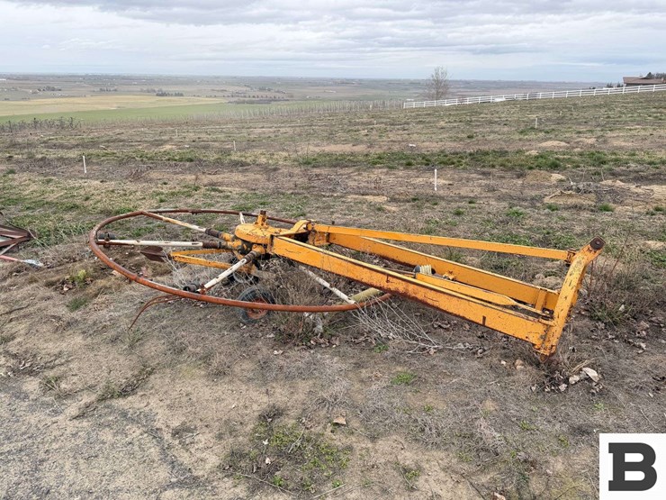 girorami-g220bl-rotary-orchard-rake-image-8