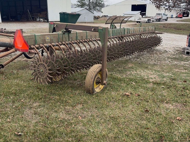 john-deere-400-image-6