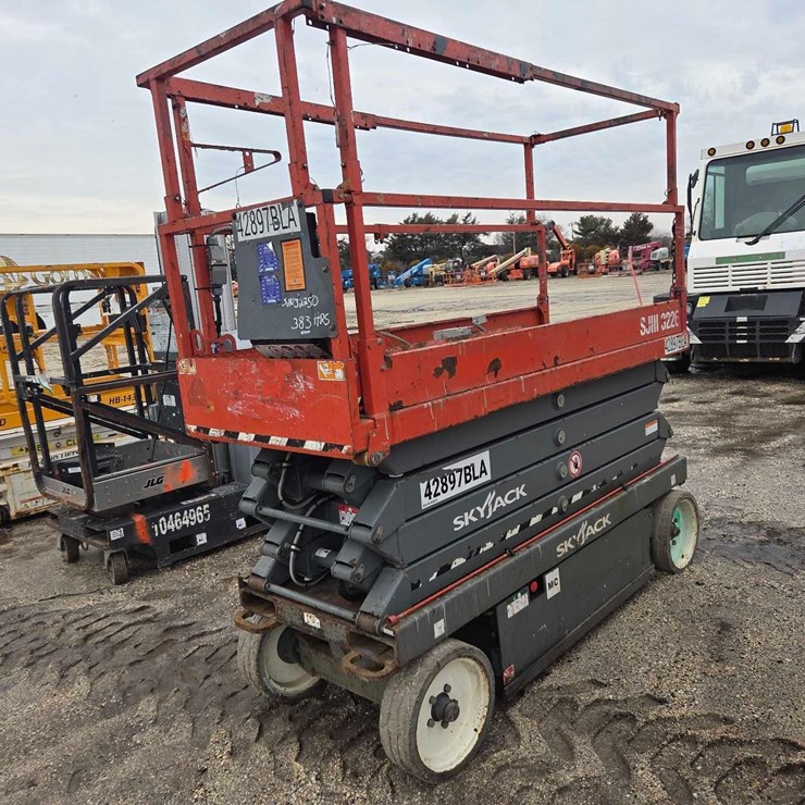 2017 SKYJACK SJIII3226