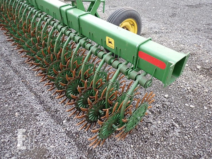 john-deere-400-image-5