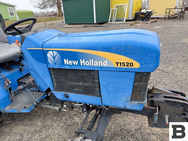 new-holland-t1520-image-34