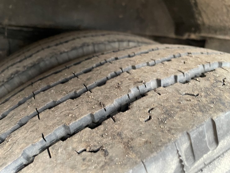 #2026-•-1999-ford-fleetwood-bounder-32h-rv-(has-wi-title)-image-20