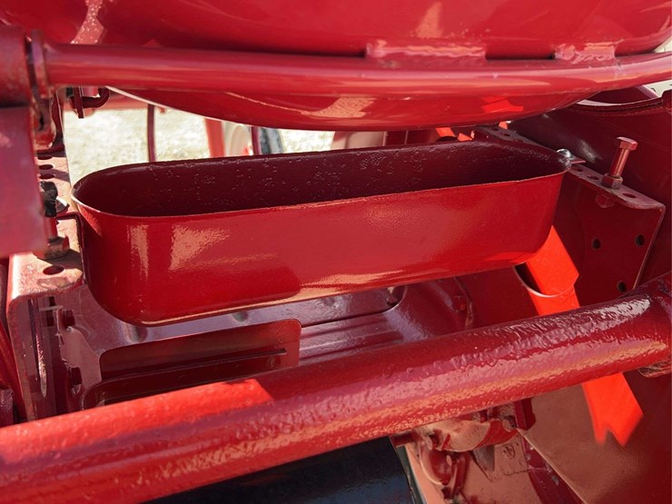 farmall-130-image-47