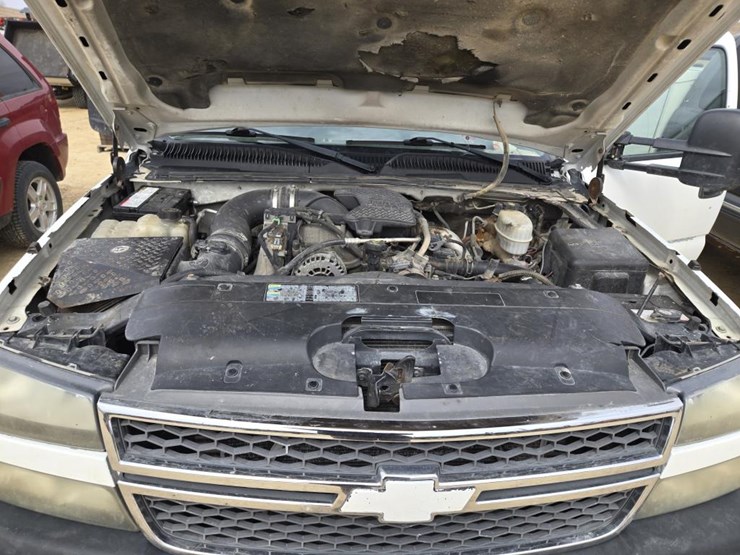2006-chevrolet-k3500-image-18