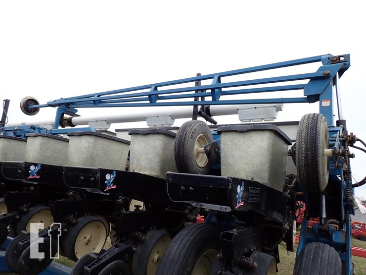 kinze-2600-image-6