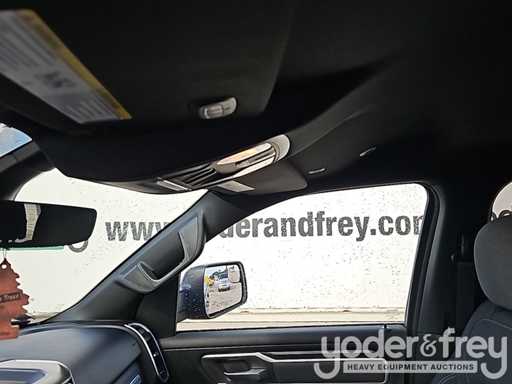 2021-dodge-ram-1500-image-24