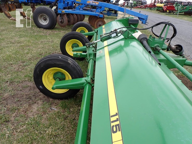 john-deere-115-image-4