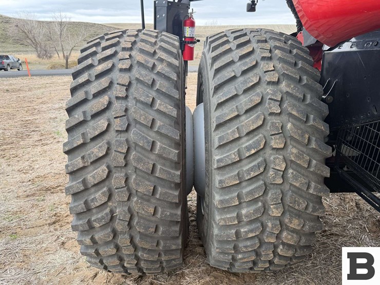 2020-case-ih-8250-image-28