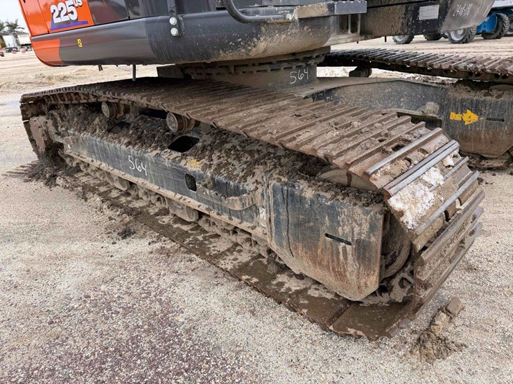 2023-hitachi-zx225us-image-18