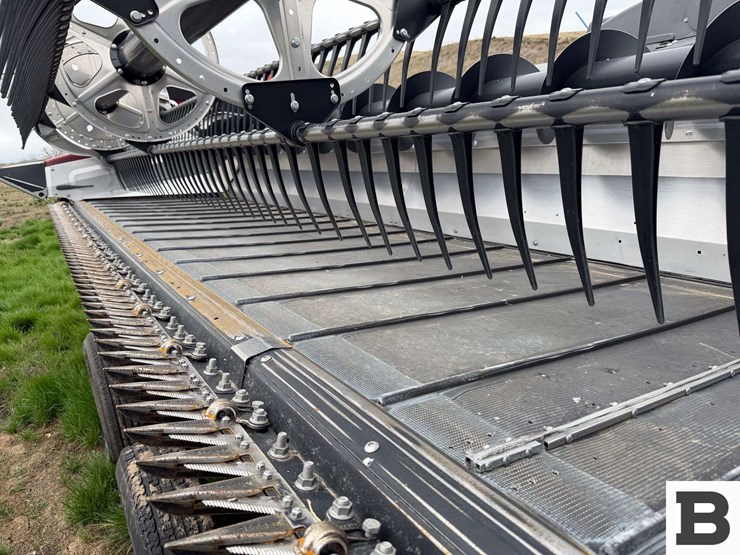 2023-mac-don-fd240-image-51