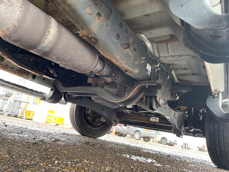 2014-ford-f550-xl-image-15