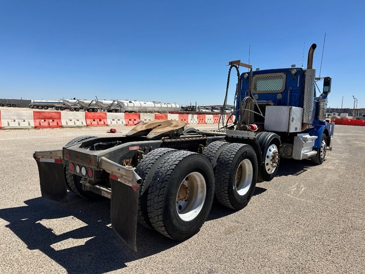 2020-western-star-4900-image-5