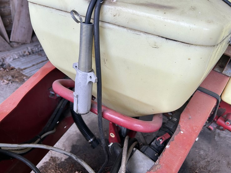 hardi-1100-gallon-sprayer-image-3