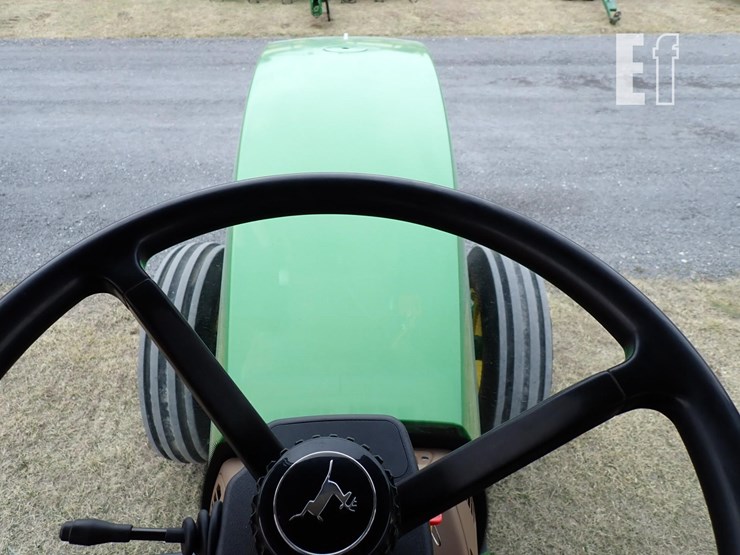 john-deere-8200-image-24