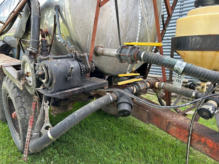 45’-ground-drive-sprayer-image-8