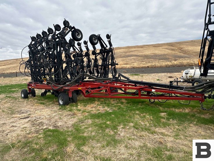 2012-case-800-image-1