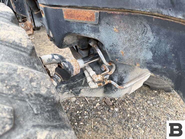 2002-new-holland-tn75v-image-44