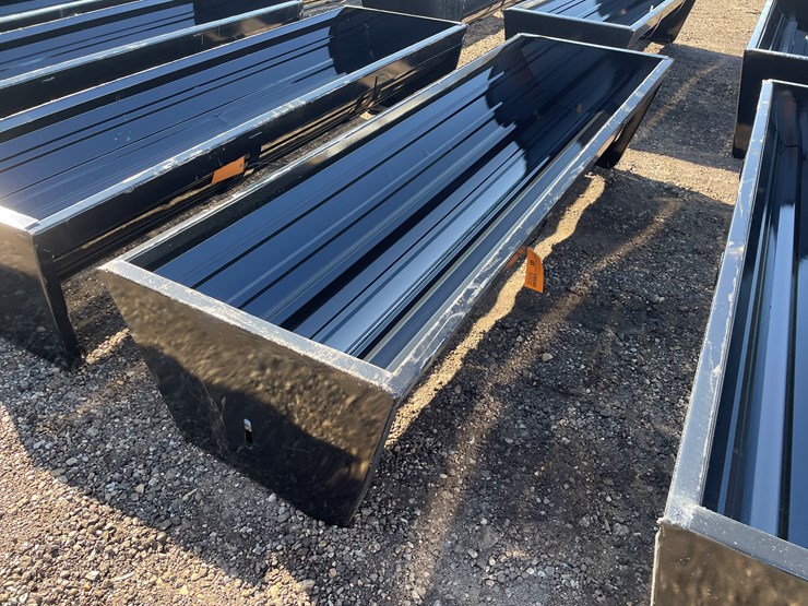 #3005-•-cattle-feed-trough-image-3