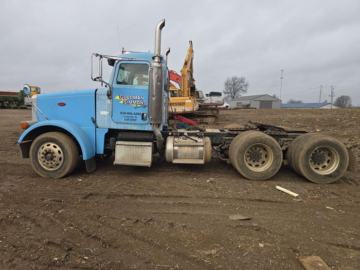 2005-peterbilt-378-image-9