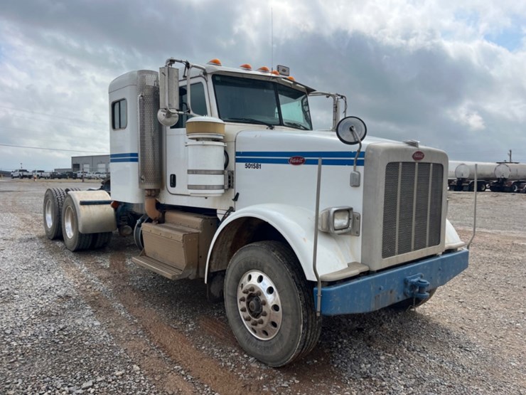 2013-peterbilt-367-image-3