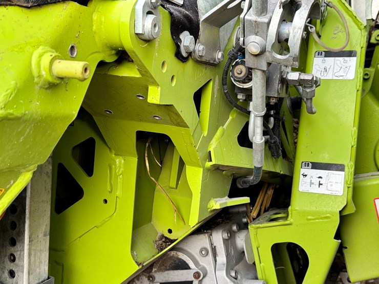 claas-orbis-750-image-26