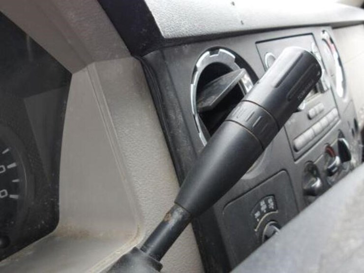 2010-ford-f250-xlt-image-24