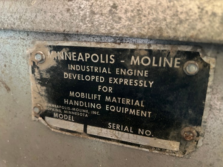 white-lip-gas-forklift-image-8