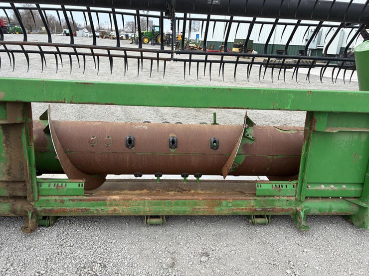 2012-john-deere-630f-image-18