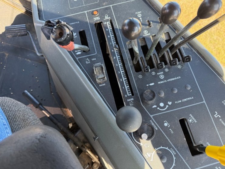 2020-case-ih-9330-image-27