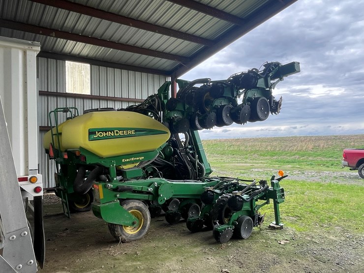 john-deere-1725-image-3