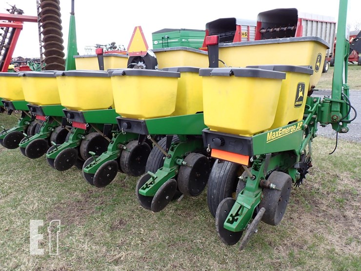 john-deere-1750-image-11