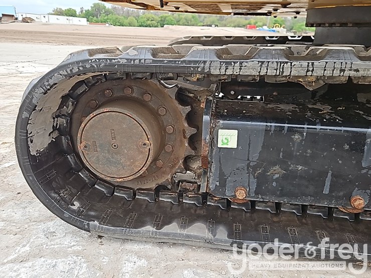 2023-caterpillar-306-image-9