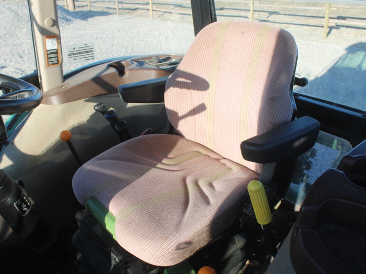 2011-john-deere-6115d-image-51