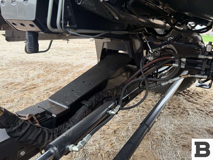 2020-case-ih-8250-image-73