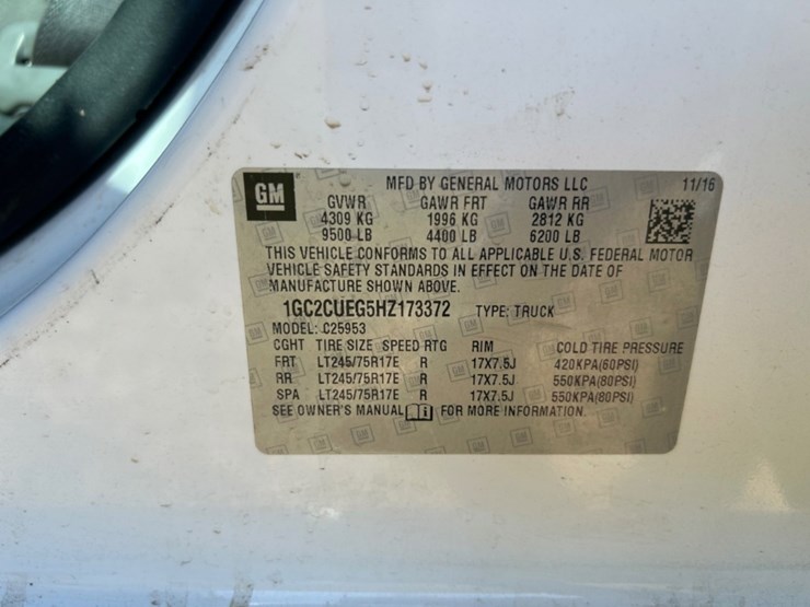 2017-chevrolet-silverado-2500hd-image-17