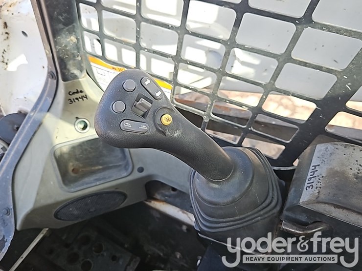 2019-bobcat-s570-image-20