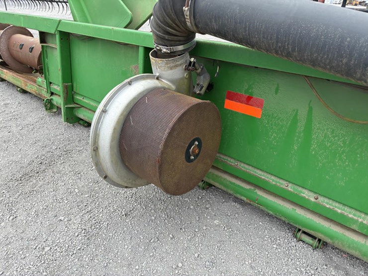 2012-john-deere-630f-image-15