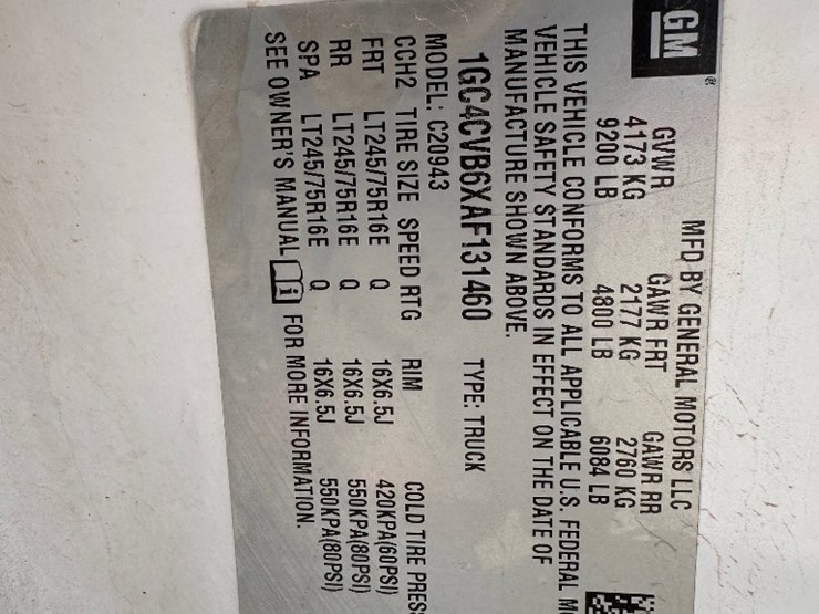 2010-chevrolet-silverado-2500hd-image-13